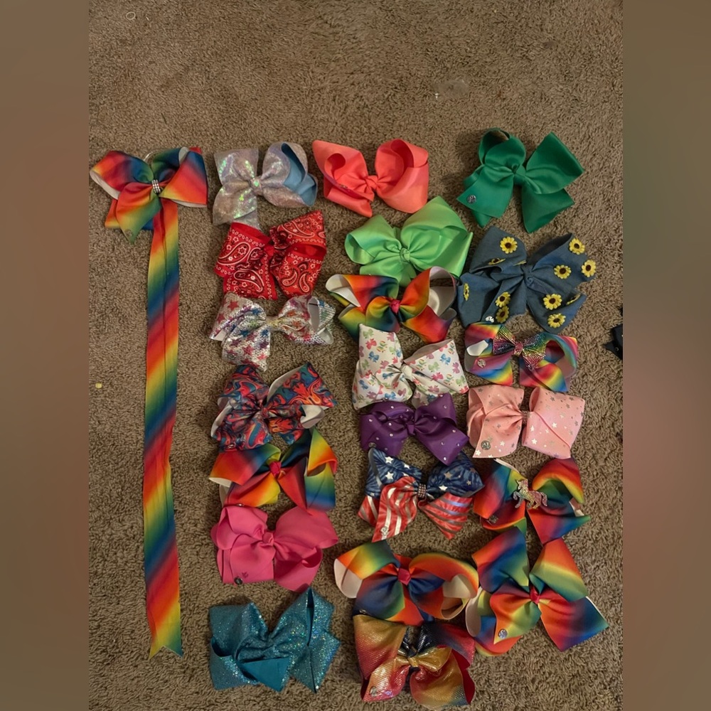 Girls hair bows, with bow holder, JoJo Bows
